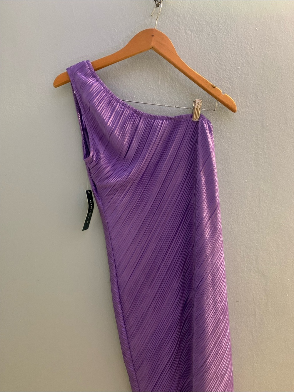 Assymetric Lavender One-Shoulder Pleated Dress